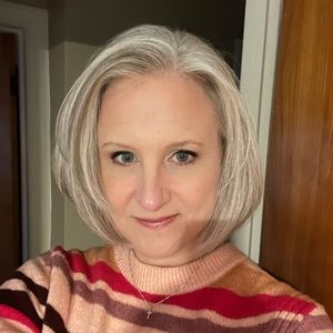 Meet your Posher, Lisa